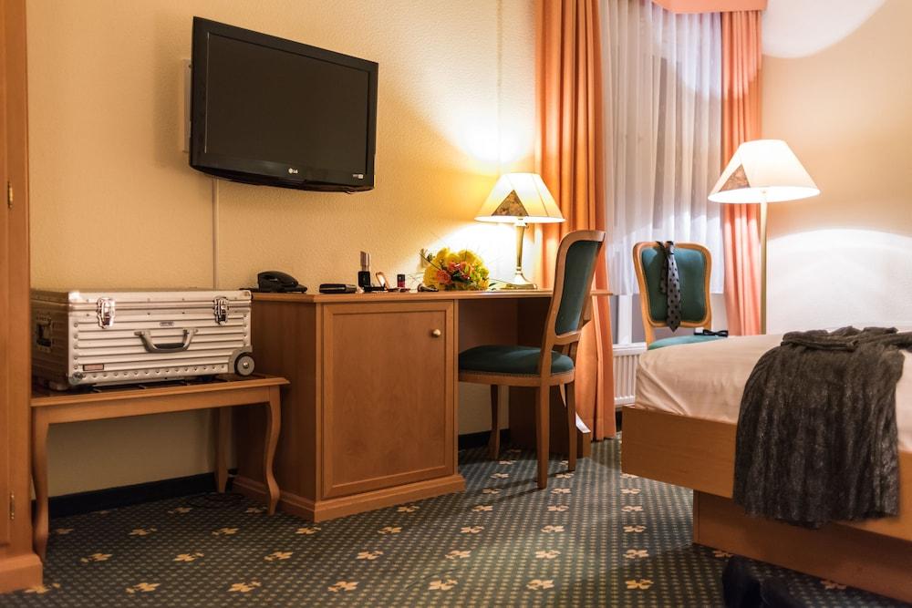 Trihotel Rostock - Wellnesshotel Adults Only エクステリア 写真
